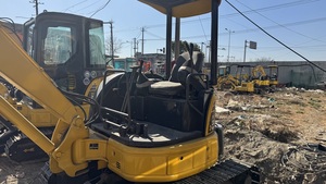 <b>Second</b> <b>Hand</b> Komatsu PC35-2 Excavator Used Hydraulic Crawler Mini Digger Komatsu PC30/35/20 Mini Excavator in Stock - Product Image 5