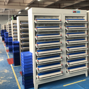 Máquina de clasificación o formación de celdas de batería prismáticas de 5V 30A y 128 canales con función de regeneración de energía - Product Image 3