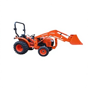 Tractor Kubota L2501 4WD Multiusos con Cargador Frontal, Tractor Rojo para Granja, Tractor Compacto Utilitario de 25HP - Product Image 1