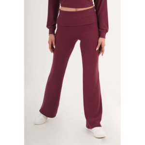 Pantalons décontractés pour femmes en velours côtelé bordeaux en gros, respirants, avec détail de taille côtelée, pantalon cargo taille mi-haute - Product Image 3