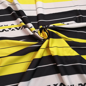 Tùy Chỉnh Của Phụ Nữ 100% Polyester Lưới Vải Ăn Mặc Trắng Thoáng Khí Dệt Jacquard Chữ Thập Lưới Thiết Kế In Kỹ Thuật Số - Product Image 5