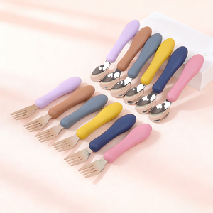 Juego de cubiertos de silicona de colores vibrantes de grado alimenticio al por mayor, juegos de comedero de cucharas y tenedores de acero inoxidable, utensilios de cocina para niños pequeños - Product Image 5