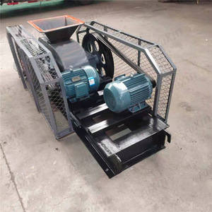Concasseur à rouleaux pour l'exploitation minière, capacité 15t/h, moteur AC à économie d'énergie, couleur bleue - Product Image 1