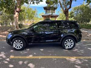 Land Rover <span class=keywords><strong>Discovery</strong></span> d'occasion <span class=keywords><strong>2018</strong></span> SUV Transmission automatique Sièges en cuir 110 000 kilomètres Voiture privée durable - Product Image 3