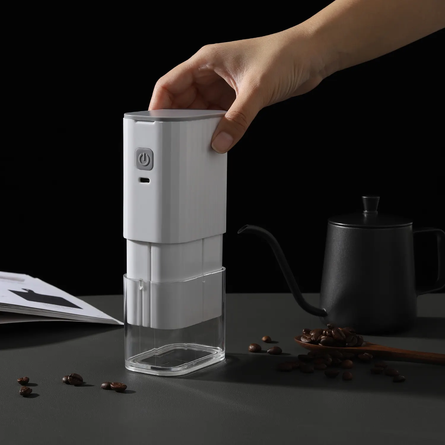 Nuovo prodotto da viaggio Picnic portatile ricaricabile macinacaffè in ceramica Burr macchina da caffè elettrica casa macinacaffè