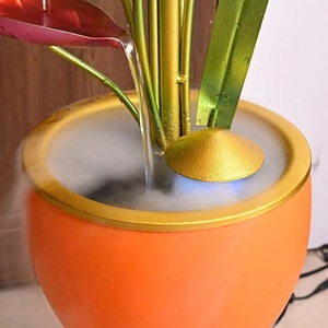 Fontaine d'eau moderne minimaliste sur pied, décor en métal orange pour salon et entrée - Product Image 4