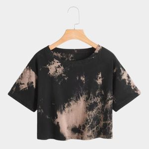 カスタムブランクカジュアルカスタムファッションドロップショルダークロップトップス女性用コットンクロップドトップTシャツ無地染め女性用Tシャツ - Product Image 1