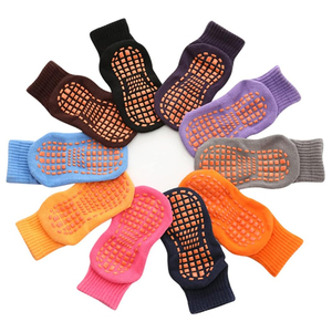 Biểu Tượng Tùy Chỉnh Giá Rẻ Dành Cho Người Lớn Trẻ Em Thể Thao Thể Thao Sàn Grip Vớ Yoga Tùy Chỉnh Chống Trượt Không Trượt Cao Su Công Viên Trampoline Vớ - Product Image 1