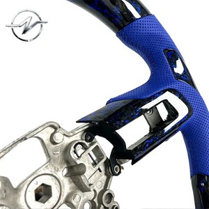 Volante Deportivo de 3 Radios de Fibra de Carbono Ligero y Antideslizante Personalizado para <span class=keywords><strong>Mustang</strong></span> 2015-2021 - Product Image 3