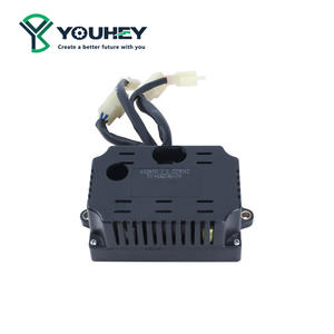 HJ-5K25DH 5KW เครื่องควบคุมแรงดันไฟฟ้าเฟสเดียว 12/14 สาย AVR ระบบควบคุมแรงดันไฟฟ้าอัตโนมัติ - Product Image 3