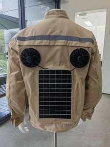 Vêtements de travail photovoltaïques de protection solaire de qualité supérieure avec deux ventilateurs de refroidissement pour un confort au travail en milieu de haute température - Product Image 2