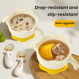 Bol d'alimentation en silicone pour enfants avec ventouse, anti-déversement, design nuage et œuf, avec poignées pour l'autonomie de l'enfant - Product Image 1
