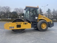 Compacteur vibrant à tambour unique Premium XS113E de 11 tonnes pour travaux routiers et de génie civil