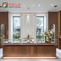 Vitrine de présentation de bijoux minimaliste pour centre commercial, cadre en bois, vitrine de magasin commercial