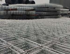 Barre de renfort en acier nervuré maille soudée pour réduire le risque de fissures dans les dalles de béton - Product Image 2