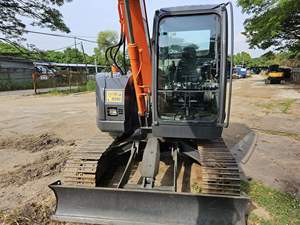 Excavatrice sur chenilles hydraulique HITACHI d'occasion ZX75 Zero Tail Swing Mini 7,5 tonnes ZX Zaxis 75 US ZX75US 7,5T 7,5 tonnes pour l'aménagement paysager - Product Image 5