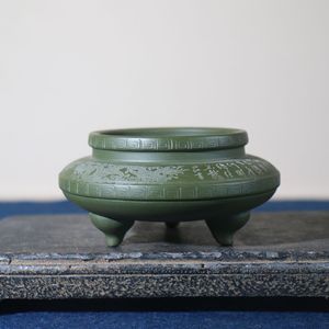 Brûleur d'encens artisanal en argile violette, style chinois classique, trépied avec bordure à motif meander - Product Image 4