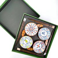 Coffret cadeau automne romantique de style campagnard quatre baguettes en bois avec un design artistique de feuilles tombées quatre plats de trempage colorés