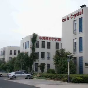 Pendentif de poche en filet de cristal naturel Collier en bambou Pendentif en pierre originale irrégulière et pierre à rouler - Product Image 5