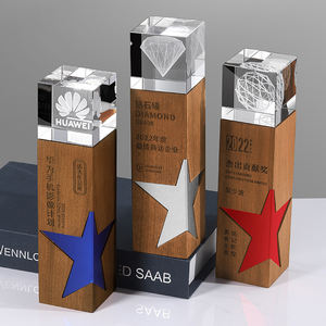Trophée en verre K9 de billette carrée de haute qualité Trophée de récompense en verre de cristal Base en bois Trophée de médaille personnalisé - Product Image 3