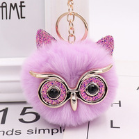 Porte-clés en forme de hibou en cristal multicolore pelucheux pendentif en fausse fourrure avec yeux en métal porte-clés en peluche