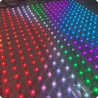 Panneau LED transparent P2.5 haute luminosité pour location, façade média pour événements et murs rideaux architecturaux