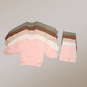 เสื้อสเวตเชิ้ตผ้าฝ้ายปักลายแบบกำหนดเอง ชุดลำลองเข้าชุดสำหรับครอบครัว แม่ลูก และเด็กชาย เด็กหญิง และเด็กทารกหญิง - Product Image 3