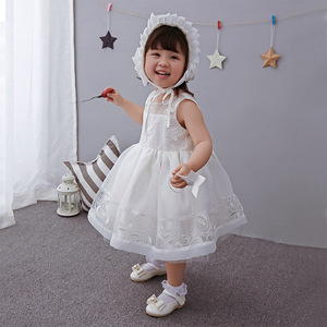 Conception de <span class=keywords><strong>magasin</strong></span> pour petits vêtements Nouveau modèle de robes de mariée blanches à fleurs pour nouvelles filles avec chapeaux bio - Product Image 2