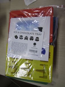 Ensemble <span class=keywords><strong>de</strong></span> 6 moules à glaçons en silicone <span class=keywords><strong>de</strong></span> haute qualité personnalisés Vader/X-WING/<span class=keywords><strong>Han</strong></span> <span class=keywords><strong>Solo</strong></span>/Falcon/Storm Trooper/R2-D2 - Product Image 3