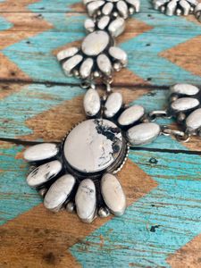 Conjunto de Collar y Pendientes de Plata de Ley NAVAJO con Búfalo Blanco para Mujer, Regalo para Ella - Product Image 2