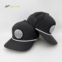 Casquette de baseball personnalisée en gros à 5 ou 6 panneaux, avec logo en patch tissé en nylon, perforations laser, légère, pour sport en extérieur