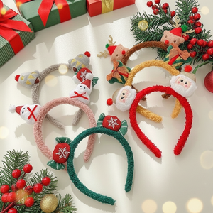 Serre-tête de Noël mignon fait main en forme de renne et de Père Noël, en peluche féerique pour l'automne et l'hiver, accessoire capillaire fantaisie et tendance pour filles, idéal pour les fêtes. - Product Image 5