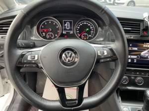 Voiture d'occasion Volkswagen <span class=keywords><strong>Golf</strong></span> 200Tsi Comfortline 1.2T Turbo 2020 de Chine, à <span class=keywords><strong>prix</strong></span> réduit et économe en carburant, petite voiture pour adultes, exportation - Product Image 5