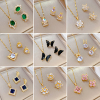 Ensemble Bijou de Luxe 2 Pièces Femme - Collier & Clous Laiton Poli Inspiré Vintage, Collection Cadeau