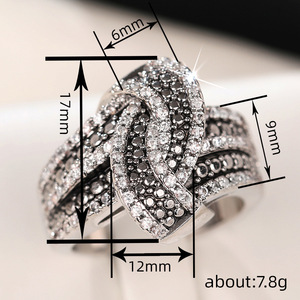 Anello dal Design Bicolore a Forma di Altalena, Stile Elegante per Donne - Product Image 4