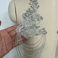 Applique florale 3D perlée de haute qualité avec pompon et strass lourds scintillants pour panneau de corsage, accessoires de décoration de robe de luxe DIY