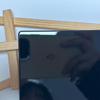 Panneau en verre trempé poli à bords arrondis 2.5D, découpe CNC personnalisée