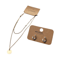 Hot-Selling Personal Branding 300gsm Blanc Carton Emballage Cartes D'affichage Personnalisé Feuille D'or Logo Boucle D'oreille Collier Carte
