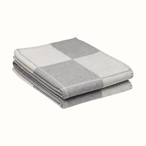 Manta de tiro de lana, hecha a mano colcha de punto, funda de sofá cálida para invierno, decoración de lujo para <span class=keywords><strong>el</strong></span> hogar - Product Image 1
