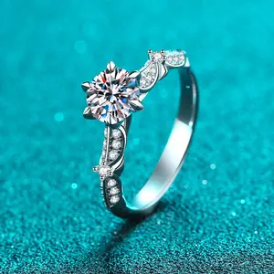 Moissanite-studded 925 Silver Ring with 18K Gold Plating for an Extra Dose of Glamour