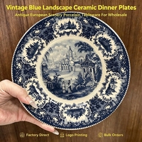 Assiette en porcelaine bleue et blanche de style européen OEM Souvenirs de plats en céramique durables personnalisés pour les touristes