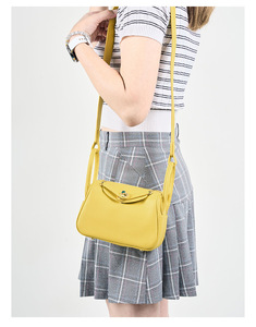 Sac seau en cuir souple pour femme, nouvelle collection été 2026, texture haut de gamme, design de niche, porté main ou en bandoulière - Product Image 1