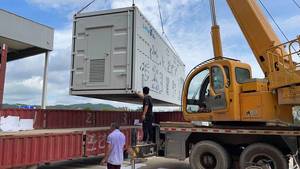 Systèmes d'énergie solaire adaptés de 100 kWh à 1 MWh, système de stockage d'énergie tout-en-un avec batterie lithium-ion, conteneur hors réseau/sur réseau - Product Image 5