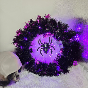 พวงหรีดบ้านผีสิง LED สำหรับฮาโลวีน แสงสีม่วง ตกแต่งภายในบ้าน ของประดับตกแต่งงานปาร์ตี้ แขวนผนัง ประดับประตู - Product Image 2