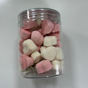 Friandises lyophilisées pour chats en forme <span class=keywords><strong>de</strong></span> <span class=keywords><strong>cœur</strong></span>, marque privée OEM, saveur poulet naturel, yaourt et fruits mélangés, livraison rapide en 7 jours - Product Image 2