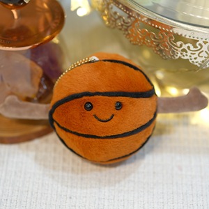 En gros, Jouets en peluche de la série Ballons Créatifs de 10 cm (4 pouces) : Football, Basketball, Badminton, Volleyball, Pendentifs en peluche et Figurines pour machine à griffes - Product Image 4