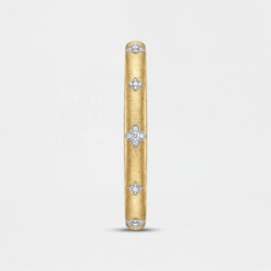 Bracelet à charnière en argent sterling 925 plaqué or 18 carats, finition brossée, serti d'étoiles avec zirconiums cubiques - Product Image 4