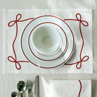 Ensemble de sets de table et de serviettes de table personnalisables en coton et lin brodés avec un nœud papillon carré (40x40cm et 35x50cm) Fabriqué en Chine Modèle GT2775