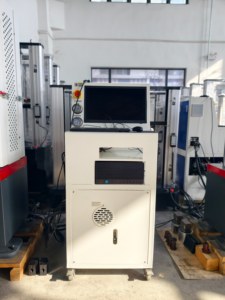 Máquina <span class=keywords><strong>de</strong></span> Ensayo Universal Electrohidráulica Servo <span class=keywords><strong>de</strong></span> 1000kN para Análisis <span class=keywords><strong>de</strong></span> Tracción, Compresión <span class=keywords><strong>y</strong></span> Fatiga <span class=keywords><strong>de</strong></span> Metales - Product Image 5