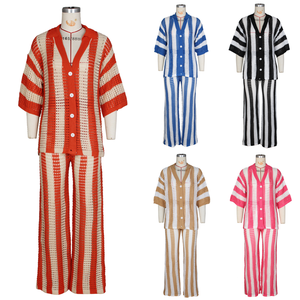 J0318 2026 Ensemble deux pièces tendance pour femme : Haut tricoté rayé à col et découpes en V et pantalon large – Ensemble <span class=keywords><strong>2</strong></span> pièces pour femme - Product Image 4